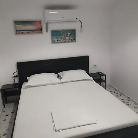 Casa George Mamaia Nord Guest house *