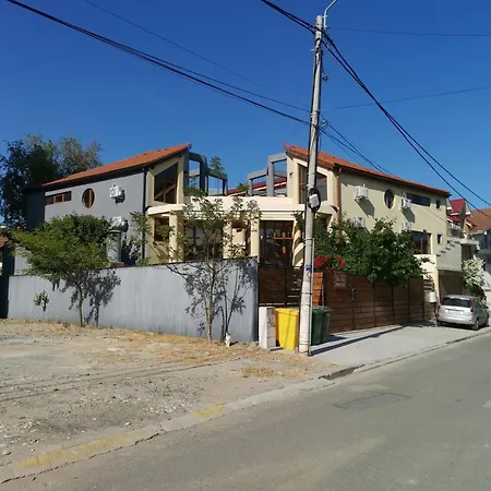 Guest house Casa George Mamaia Nord
